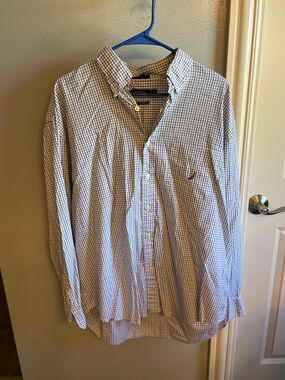Nautica Blue & White Checked Long-Sleeve Button-Down Shirt